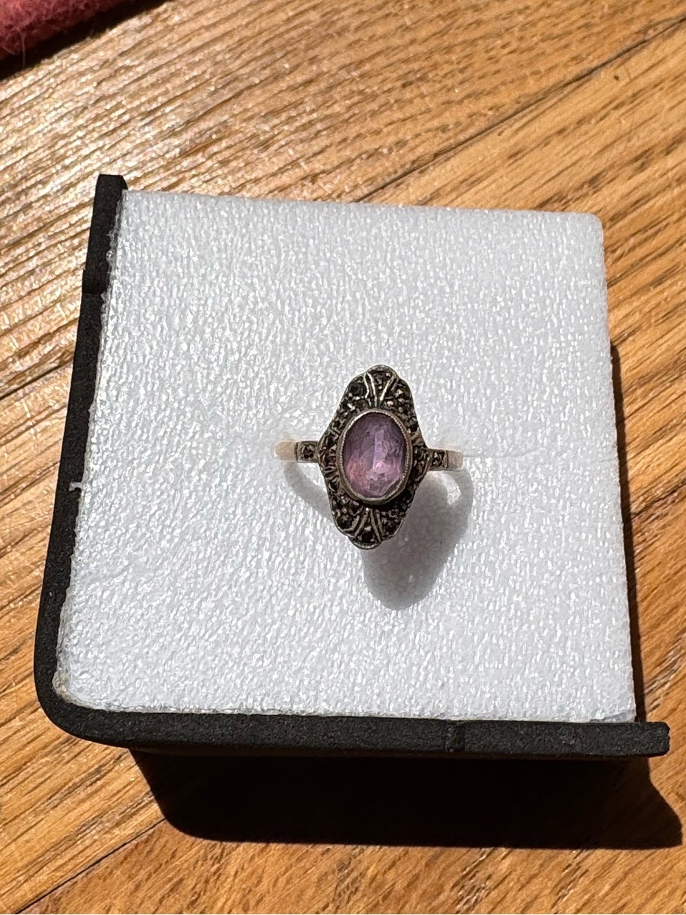 Delicate Sterling Silver Oval Purple Amethyst Marcasite Accents Ring Size 7